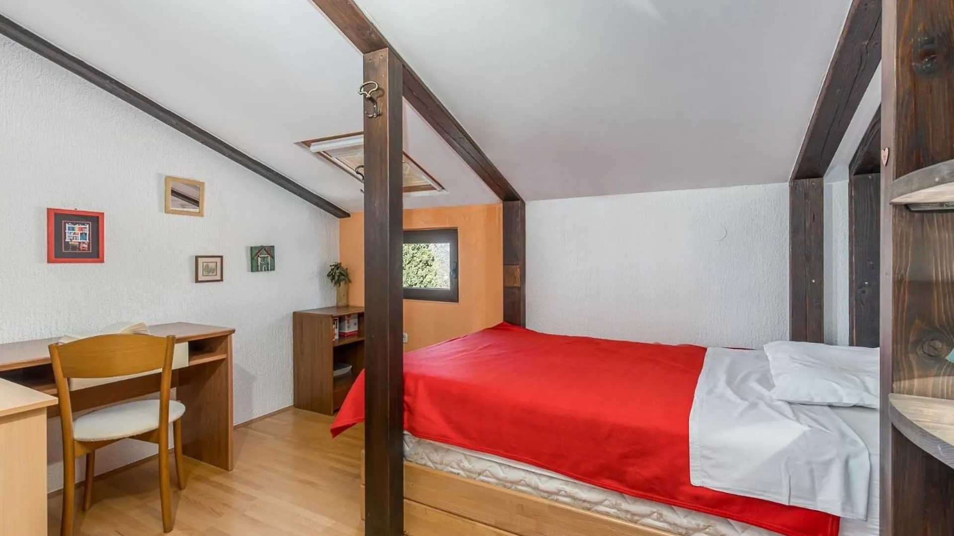 Apartment Ferienwohnung Fuer 6 Personen Ca 89 Qm In Njivice, Kvarner Bucht Krk
